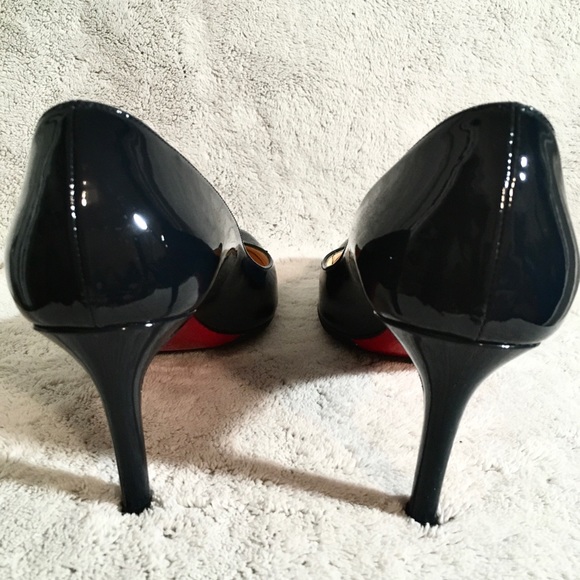 Christian Louboutin heels *Guaranteed authentic* - Picture 5 of 8